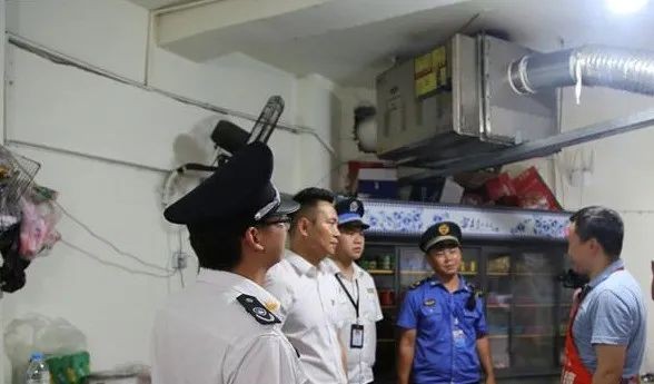 油煙凈化器，油煙凈化設(shè)備，油煙凈化機