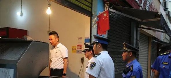 油煙凈化器，油煙凈化設(shè)備，油煙凈化機