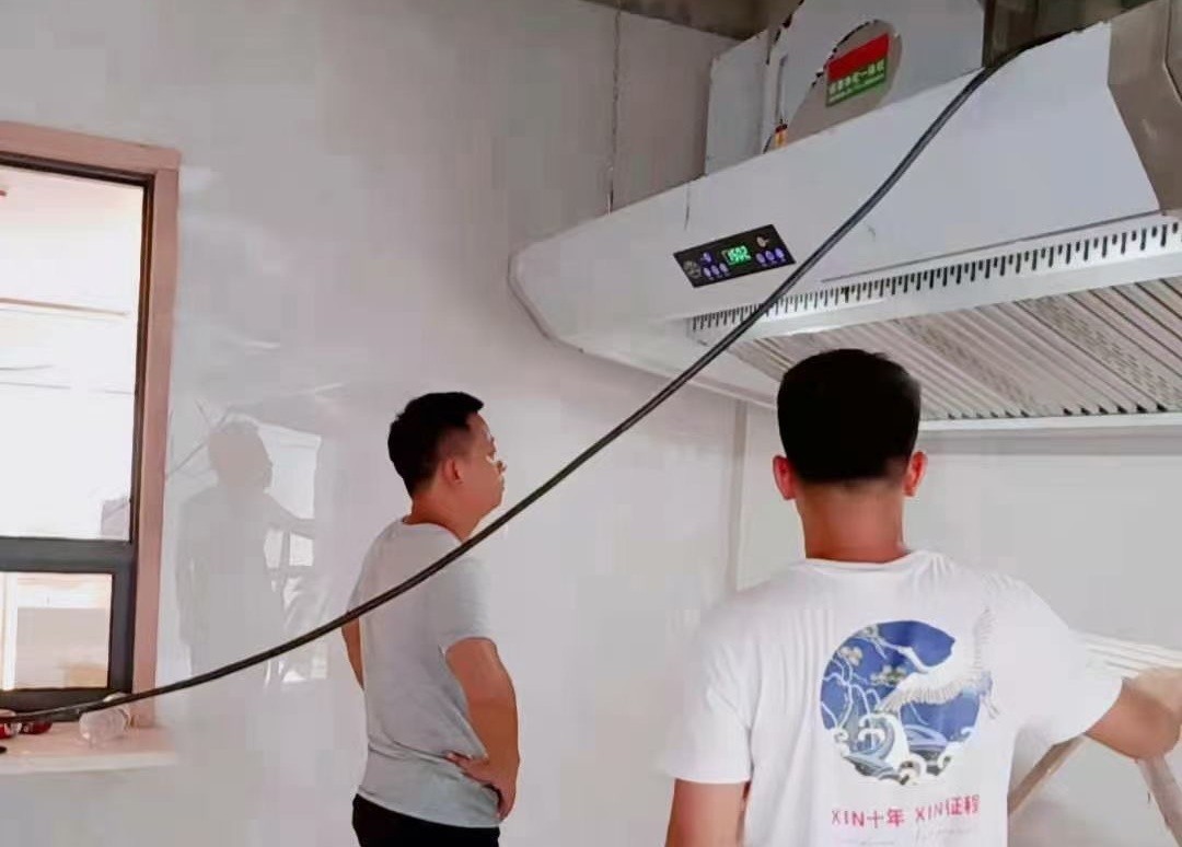 油煙凈化器，油煙凈化設(shè)備，油煙凈化機