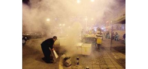 吉首銀盾賓館旁邊燒烤一條街長期油煙污染遭投訴