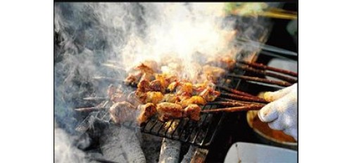 廣杰GOJEK：黃陵城管執(zhí)法大隊深夜“亮劍”，餐飲業(yè)油煙污染治理再升級