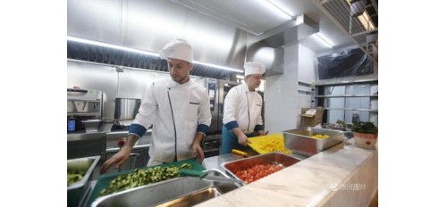 溫馨提示：油煙凈化器一定要定期清洗！